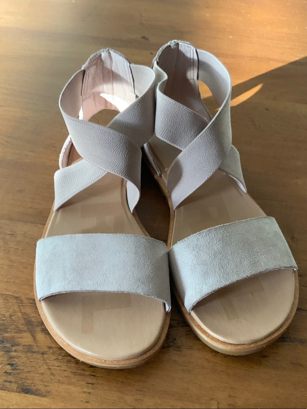 Sorel Women’s Crisscross Elastic Strap Sandals — Light Taupe